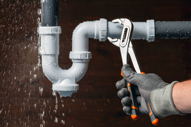 Professional Leak Detection technician working in North Lima, OH